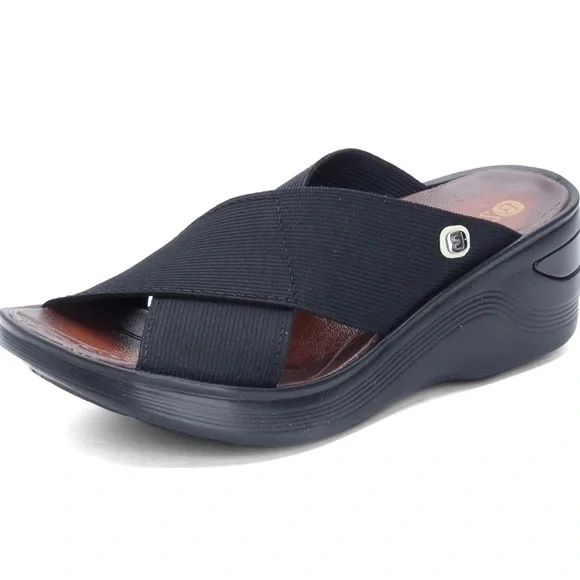 BZees Women's Desire Slide Sandal Sz 8.5 Wide