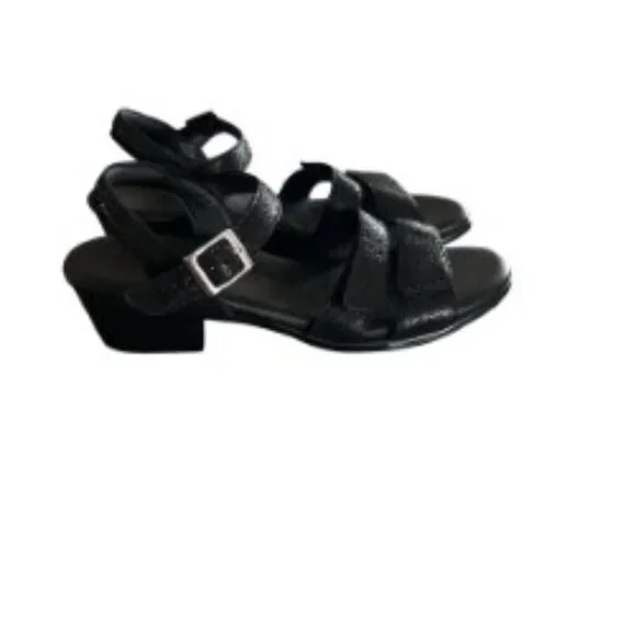 SAS Savanna Black Heel Strap Sandal 7.5