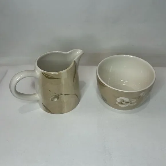 Crate & Barrel Orchid 10 Oz Creamer With Handle & 12 Oz Sugar Bowl Tan Floral