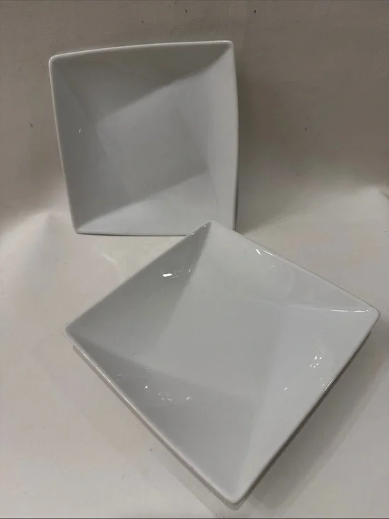 Crate&Barrel Rotate Angled Edge White Square Ceramic Appetizer  Plates 6 3/4 In