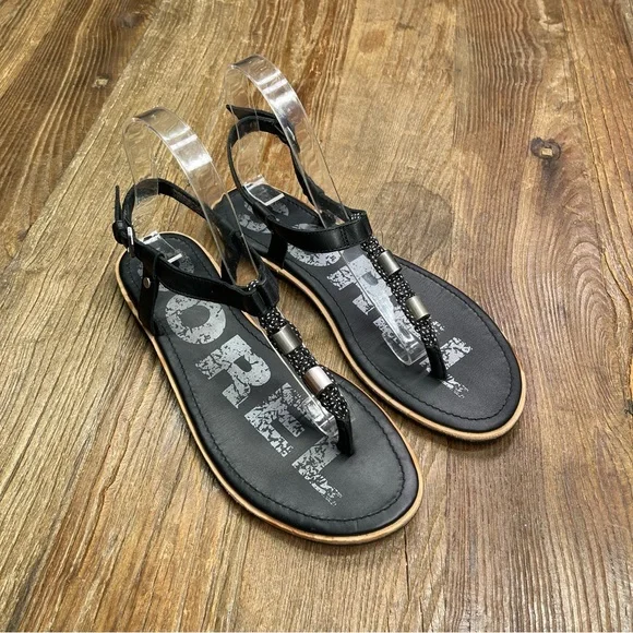 Sorel Black Ella T-strap Sandals Size 9