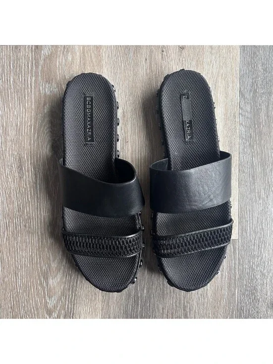 BCBG Soft Black Leather Silver Studded Slide Sandals Women’s Size 8.5