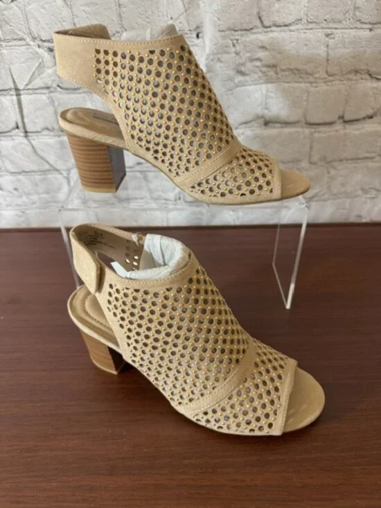 NWT Kim Rogers Tan Perforated Peep Toe Slingback Sandals Size 6.5