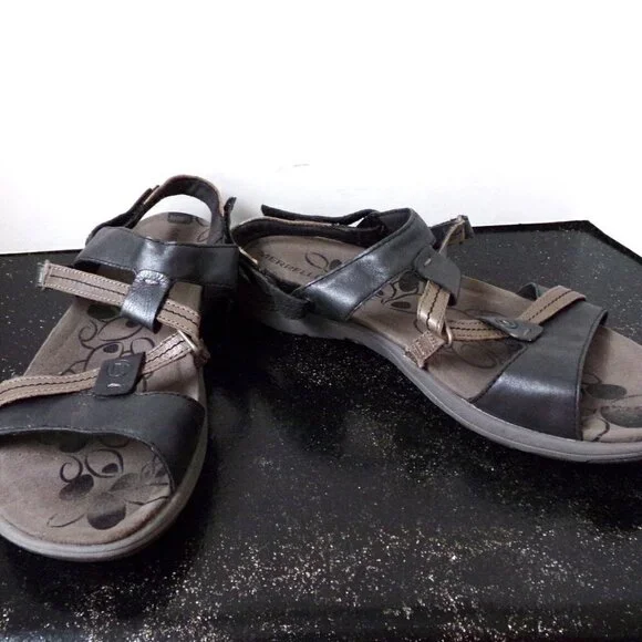 Merrell Swivel Lavish Sandals In Midnight