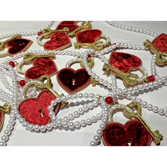 Rare! Fly By Night Valentine Heart Lock Key Bead Strand Decor Red Gold 6 Ft