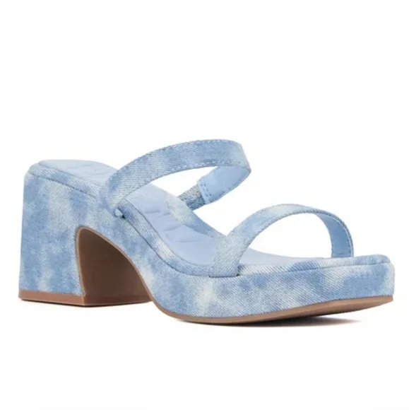 Olivia‎ Miller Blue Savage Platform Heel Sandals NWT