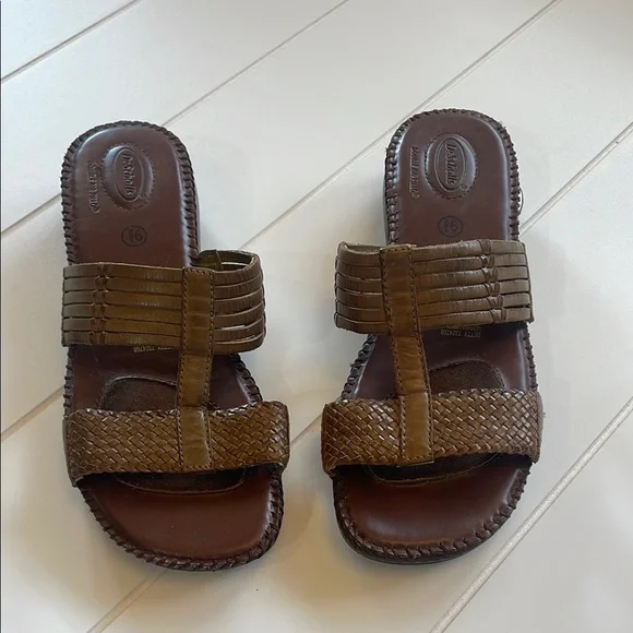 Vintage Dr. scholls Betty Leather double air pillo sandals! Women’s 9.5