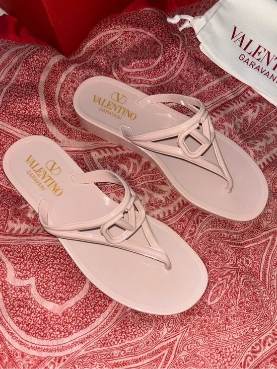 Valentino Vlogo PVC slide sandals size 40 NIB Authentic