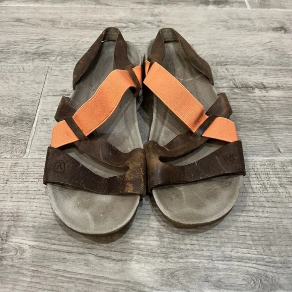 KEEN Women's‎ DAUNTLESS Sport Sandal Shoes Straps Brown Orange Open Toe Size 7.5