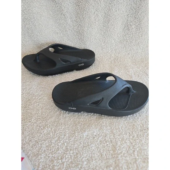 OOFOS OOriginal Recovery Foam Oohlala‎ Sandals Black Unisex Women's 7 Men's 5