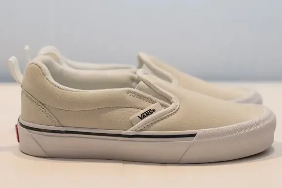 Vans Classic Slip-On suede Sz 6