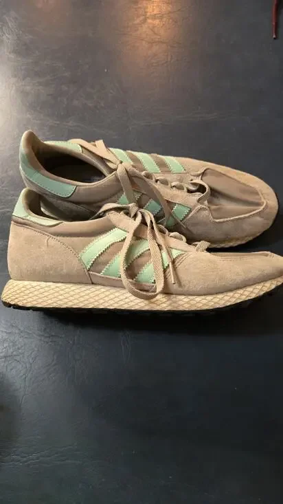 Shoes Universal women Adidas Forest Grove W 8.5