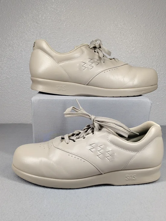 SAS Free Time Walking Shoe in the 