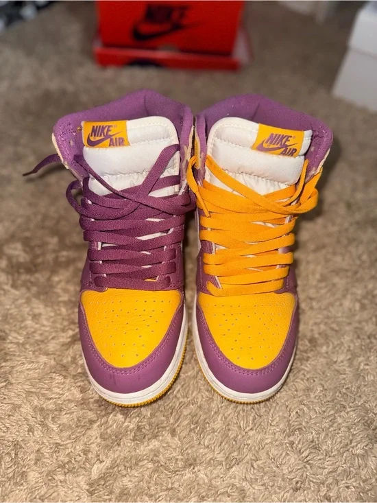 Nike High Top Sneakers - Purple & Yellow Accent