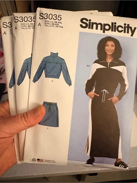 BN UNCUT SIMPLICITY 3035 A KNIT SKIRT & TOP SEWING PATTERNS