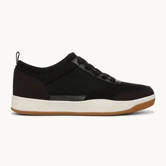 Bzees Dynamic Slip On Sneaker