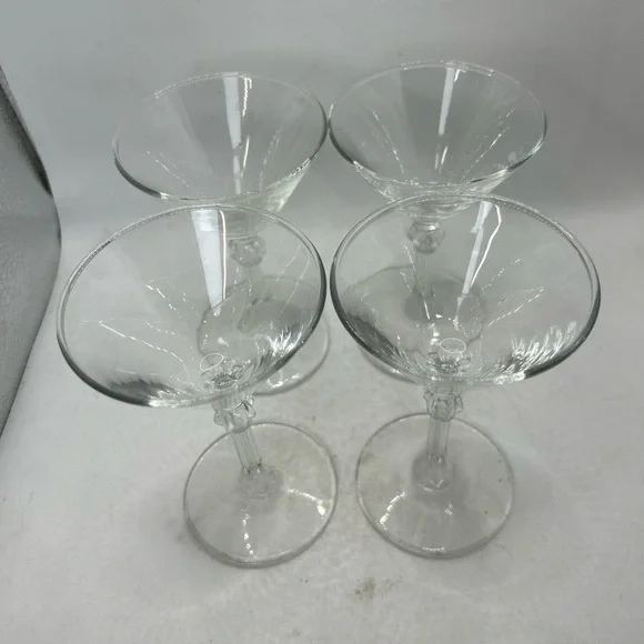 Crate Barrel Glassware Martini Glass Set Of 4 Clear Glass‎ Modern Minimalist