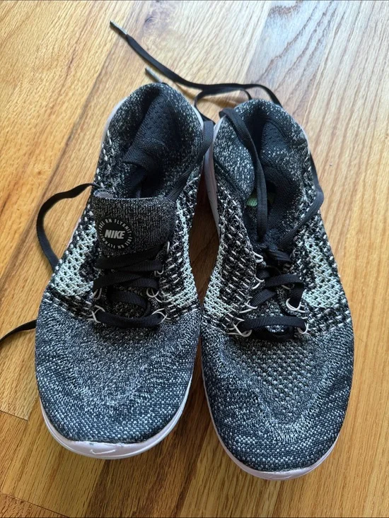 Nike Free RN flyknit running sneakers lightweight