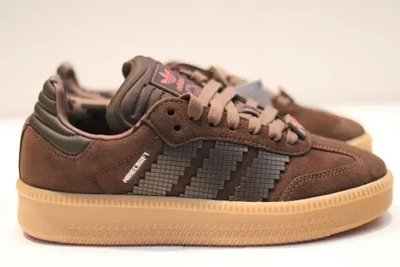 Minecraft X Adidas Samba XLG Junior Sz 4.5