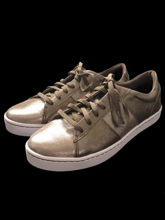Clarks Bronze Sneakers