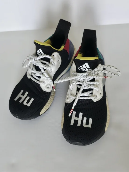 Adidas Black Pharrell Williams Solar Hu Multi-color athletic streetwear Sz 6.5
