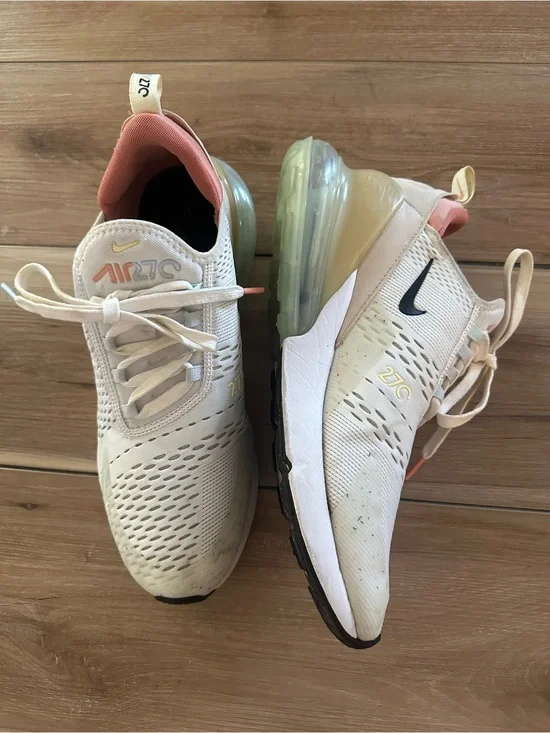 Nike Woman’s Air Max 270 White Sanddrift 12