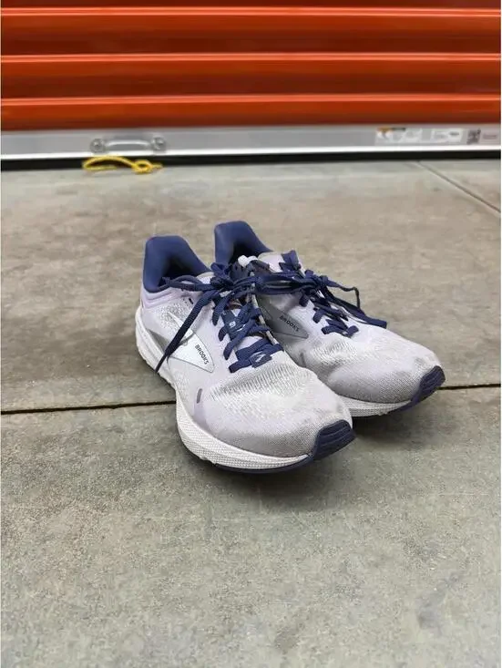 brooks launch 9 purple and navy running shoes size 7.5 WOMENS
