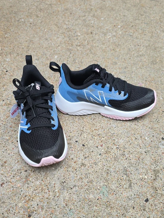 NWT New Balance Rave Run V2 PKRAVBL2 Black Pink Sneakers Size Girl's 11.5 WIDE