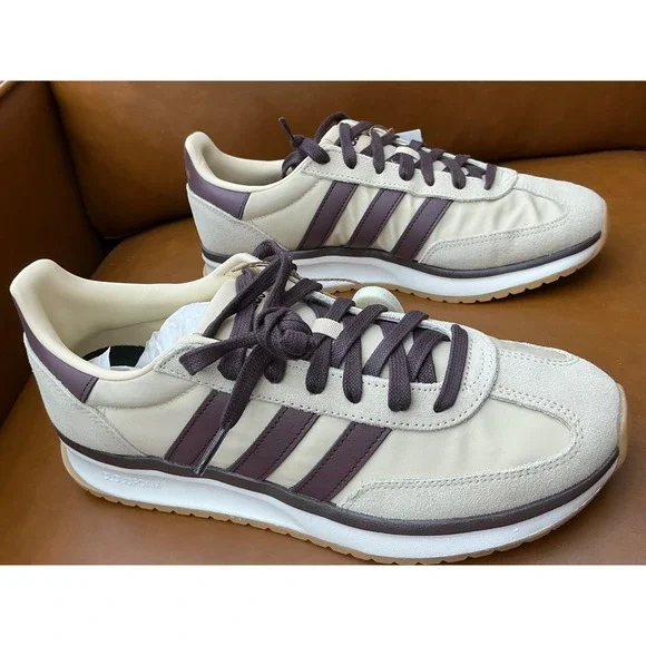Adidas Run 70s 2.0 Sneakers Womens 9.5 Tan Burgundy New JR2426 Retro Running
