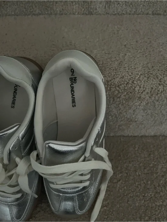 No Boundaries Metallic Silver Lace-Up Sneakers with Gum Sole