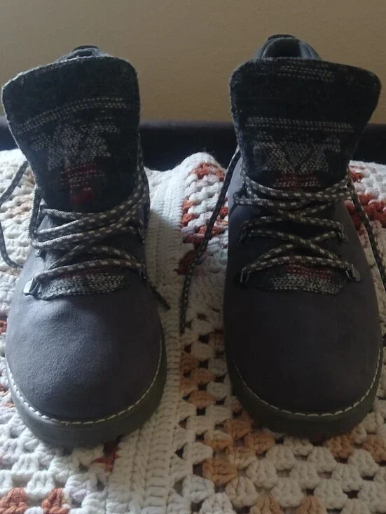 Bob's From Sketchers Memory Foam Woman's Blue/Grey Patterned