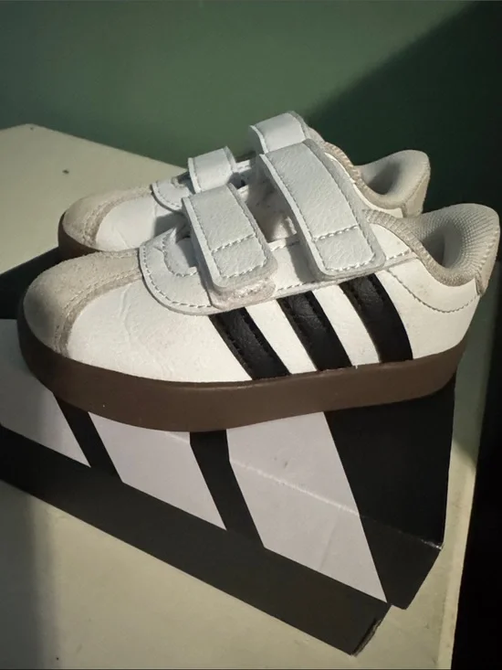 Adidas VL Court 3.0