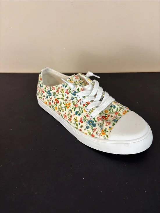 Sincerely Jules Floral Slip on Canvas Sneakers Size 9