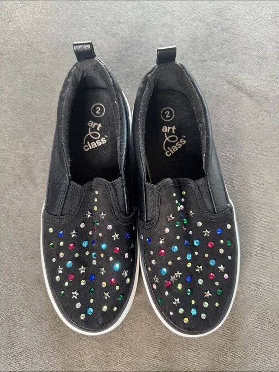 Girls art class Black Slip-On Sneakers Multicolor Gem and Star Accents Size 2