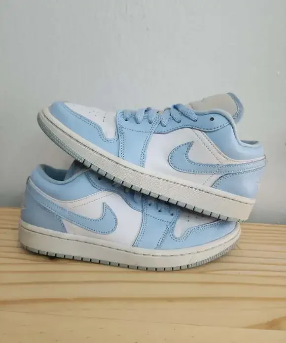 Womens Air Jordan 1 Low Aluminum Size 7.5