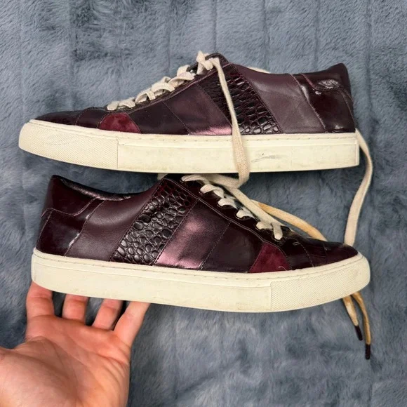Tory Burch Low Top Sneaker Womens 9M Burgundy Mixed Media Croc Embossed 8913