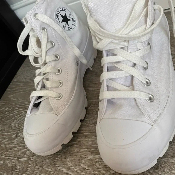 Womens Converse Chuck Taylor All Star Hi Lugged Sneaker - White