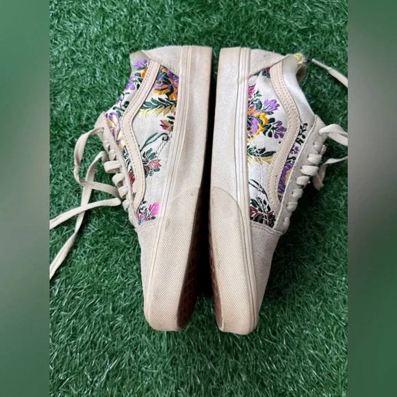 Vans Unisex‎ Floral Embroidered Sneakers M-6.5 W-8.0