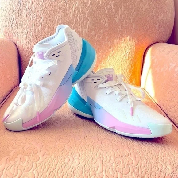 Brand New Adidas D.O.N. Issue 4 J Basketball Shoes Youth White Lace Up Sneakers