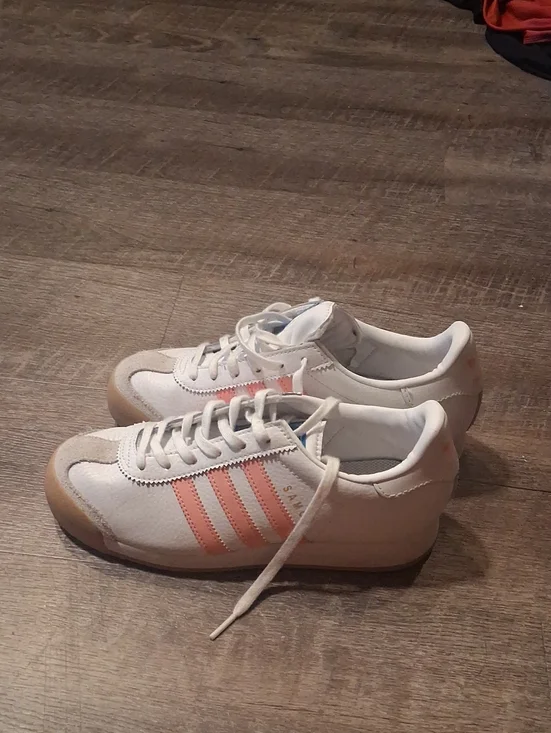 White And Pink Samoa Size 4 Shoes