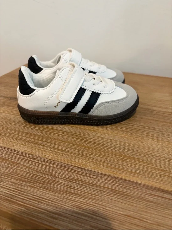 Toddler White and Black Velcro Sneakers