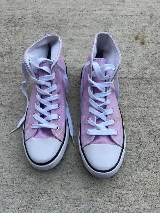 Women’s Purple/Pink High-Top Sneakers (Size 8)
