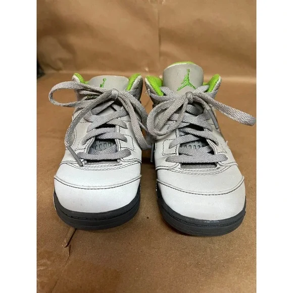 Air Jordan 5 Kids Basketball Shoes Size 9C Green‎ Bean Retro Athletic Outdoor