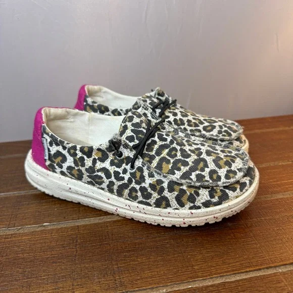 Hey Dude Wendy Girls Y2-L3 Leopard Print‎ Slip On Shoes Animal Print Comfortable