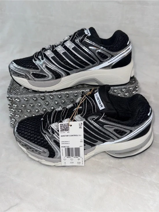 ✨👟 Adidas Adistar Control 5 J Black Silver Sz 4 Youth/Wmns 5.5  KI8733 NWT 🖤⚡