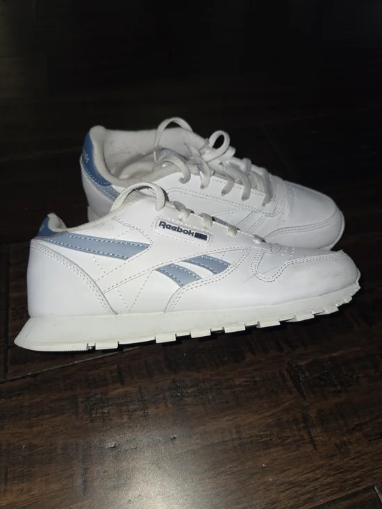 Reebok Kids White & Light Blue Classic Sneaker
