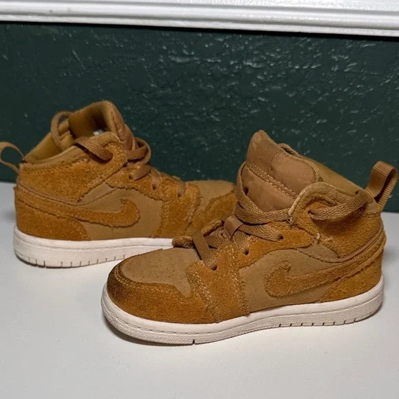Nike RARE Air Jordan 1 Retro Mid BT Wheat Toddler Shoes Size 8C & 12