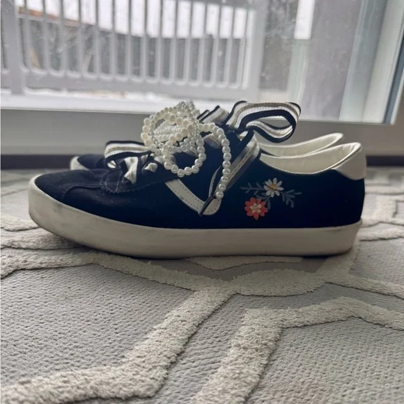 Vans Suede Floral Embroidered Sneakers Boho Pearl Lace Womens 9.5