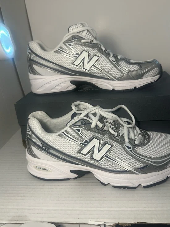 New Balance Kids Silver White Athletic Sneakers - Mesh Lace-Up
