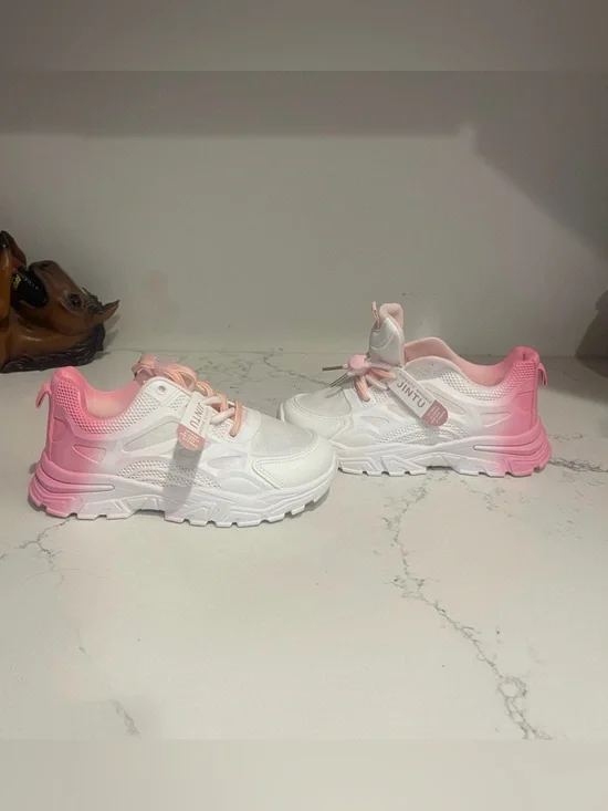 NWT JINTU Girls White Pink Chunky Sneakers Size 6 Big Kid Mesh Athletic